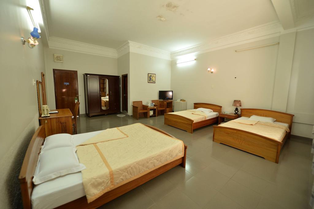 Hoa Binh 2 Hotel Лонгсюєн Екстер'єр фото