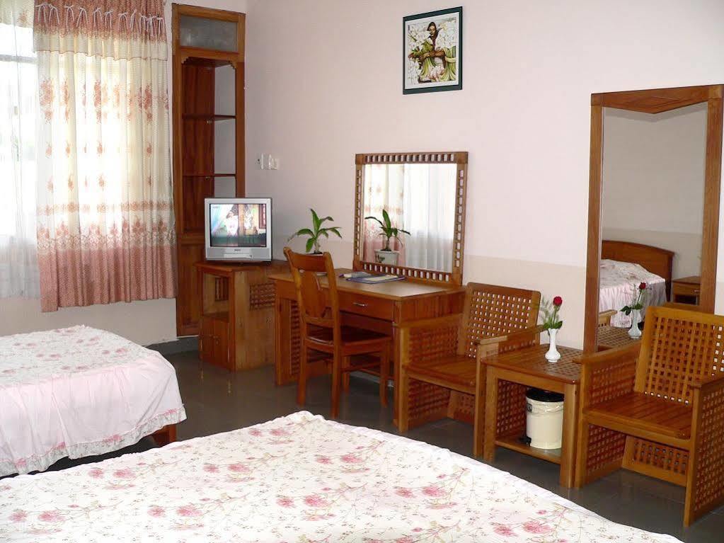Hoa Binh 2 Hotel Лонгсюєн Екстер'єр фото